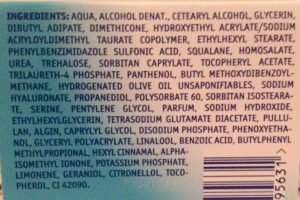 Deze afbeelding heeft een leeg alt-attribuut; de bestandsnaam is kruitvat-alcoholdimethicone-300x200.jpg
